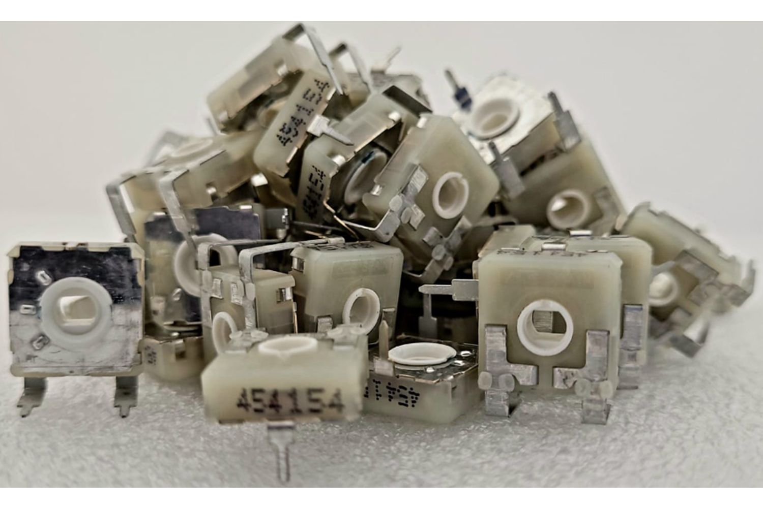 CA14NV17,5-10K-C00154-A CG - TRIMPOT CARBON SINGLE-TURN V 10K 14X14X6MM 10X17,5MM M ±20% BULK ACP